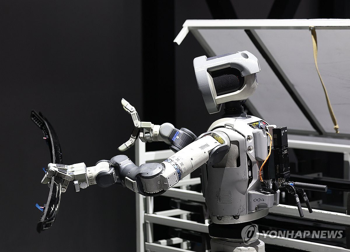 15943685 1839005 3621